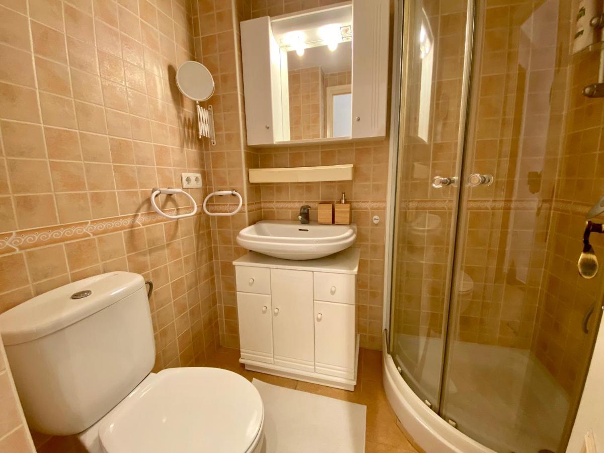 Beautiful Apartment In The Centre Of Нерха Екстериор снимка