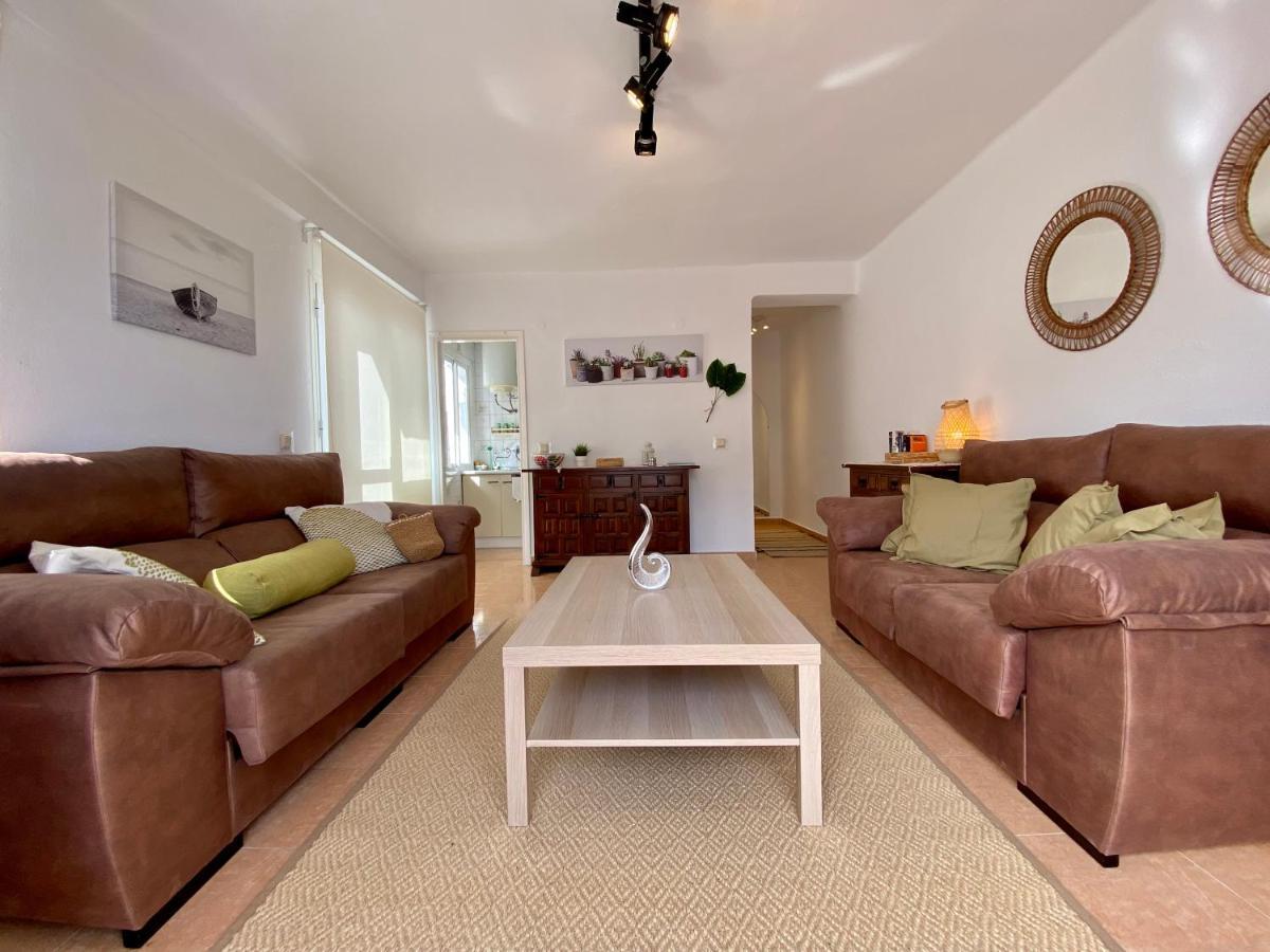 Beautiful Apartment In The Centre Of Нерха Екстериор снимка